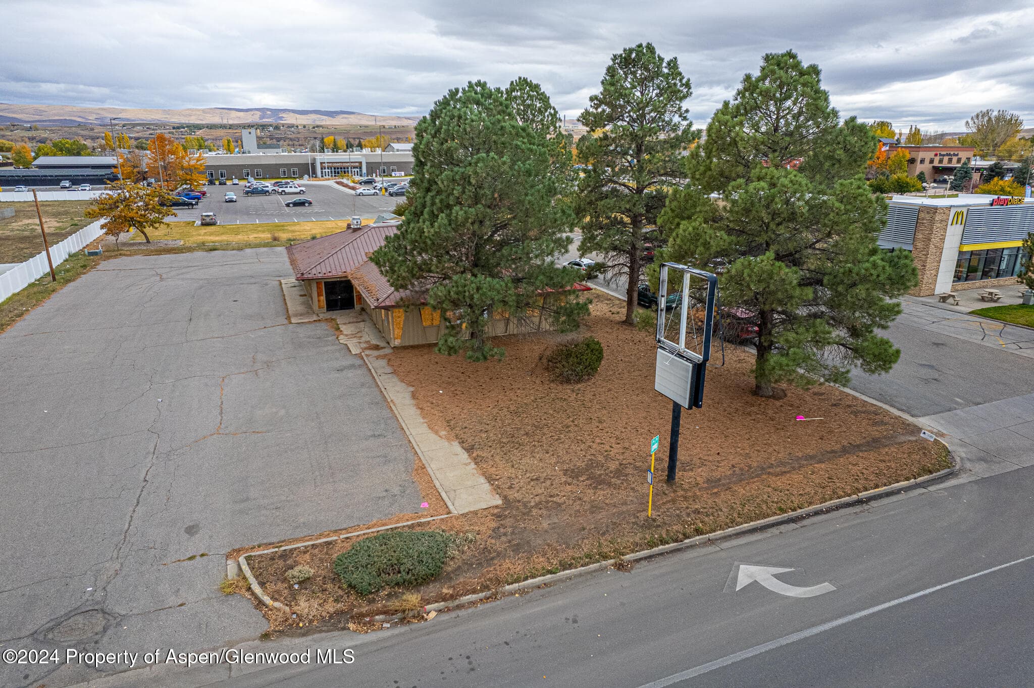 1070 W Victory Way, Craig, CO 81625 - Photo 5