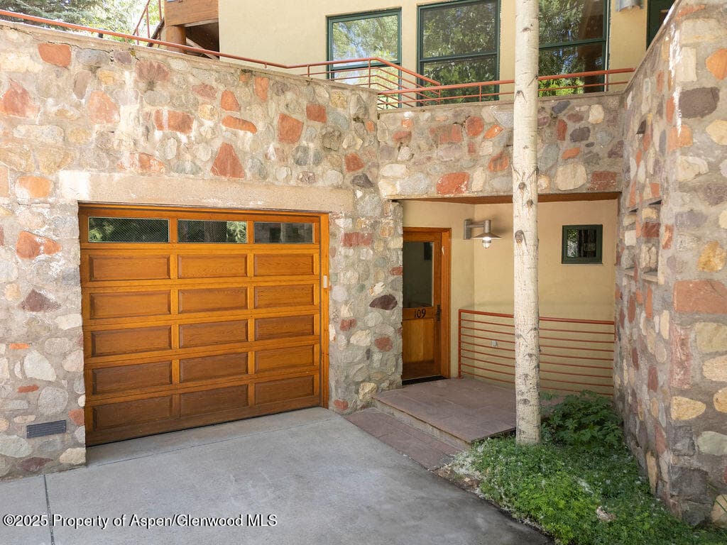 109 Neale Avenue, Aspen, CO 81611 - Photo 41