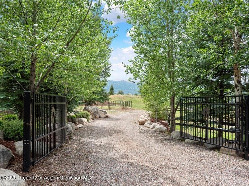26 Bunker Loop, Aspen, CO 81611 - Photo 23