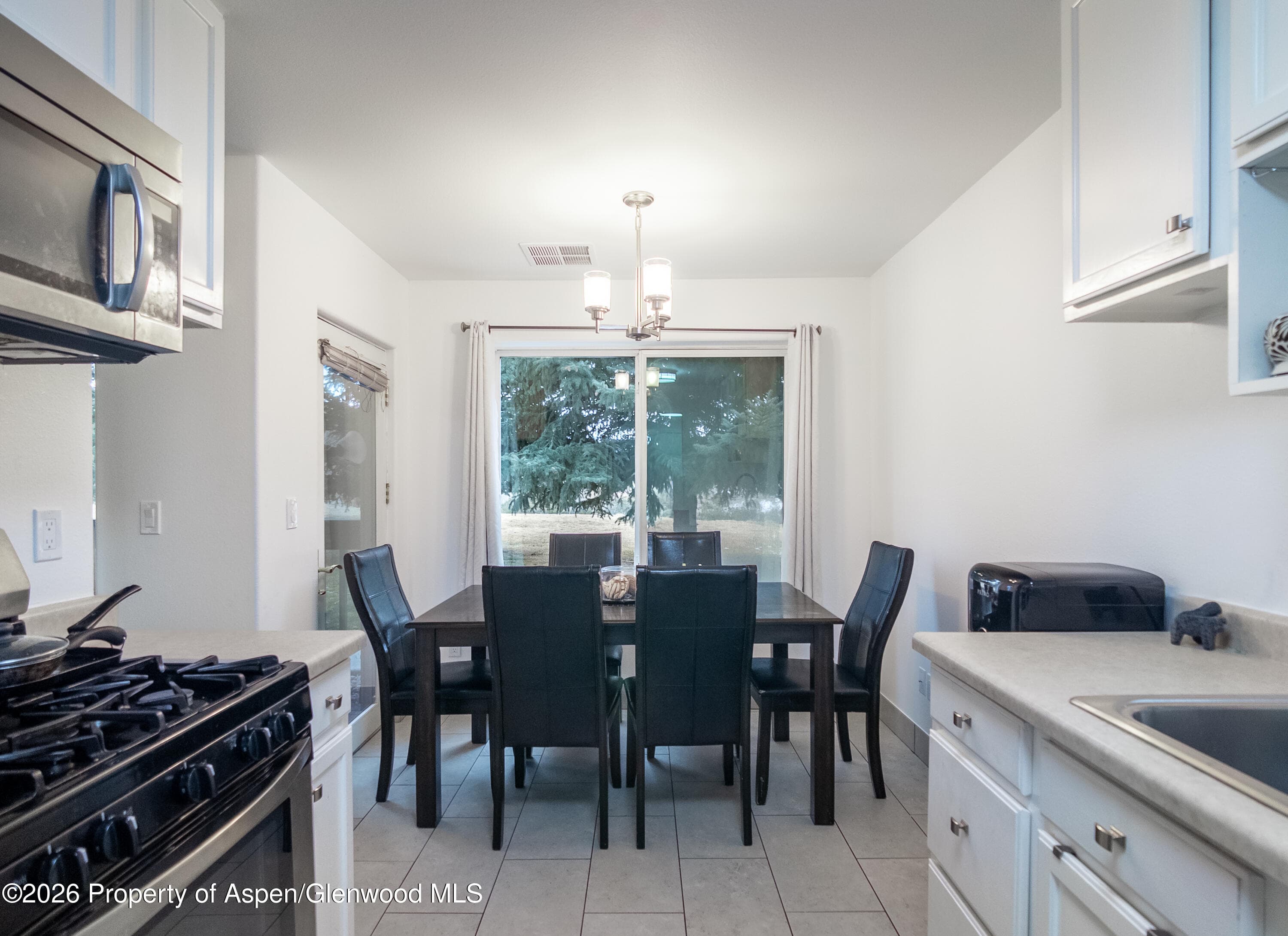 792 Castle Valley Boulevard B, New Castle, CO 81647 - Photo 12
