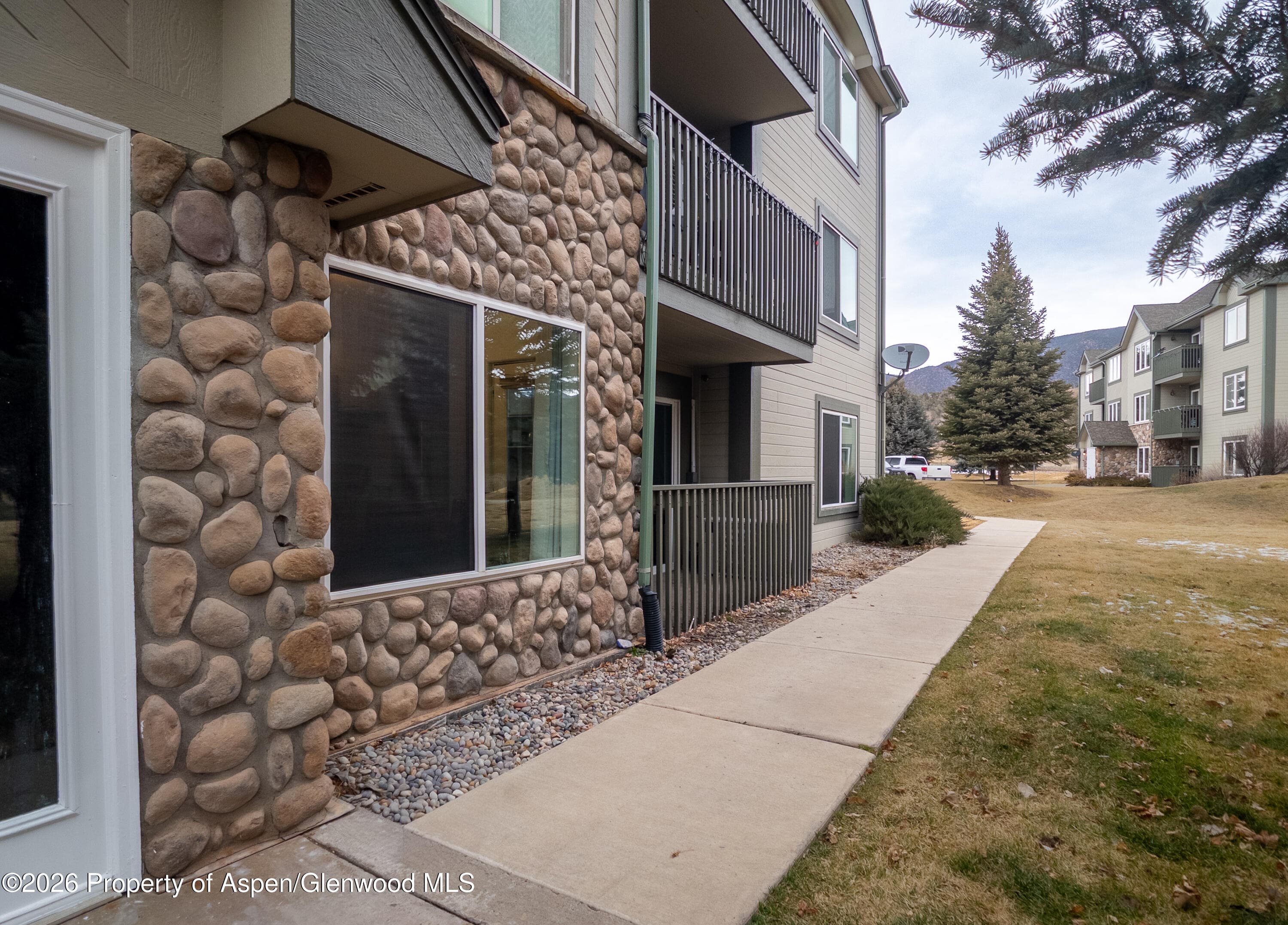 792 Castle Valley Boulevard B, New Castle, CO 81647 - Photo 19