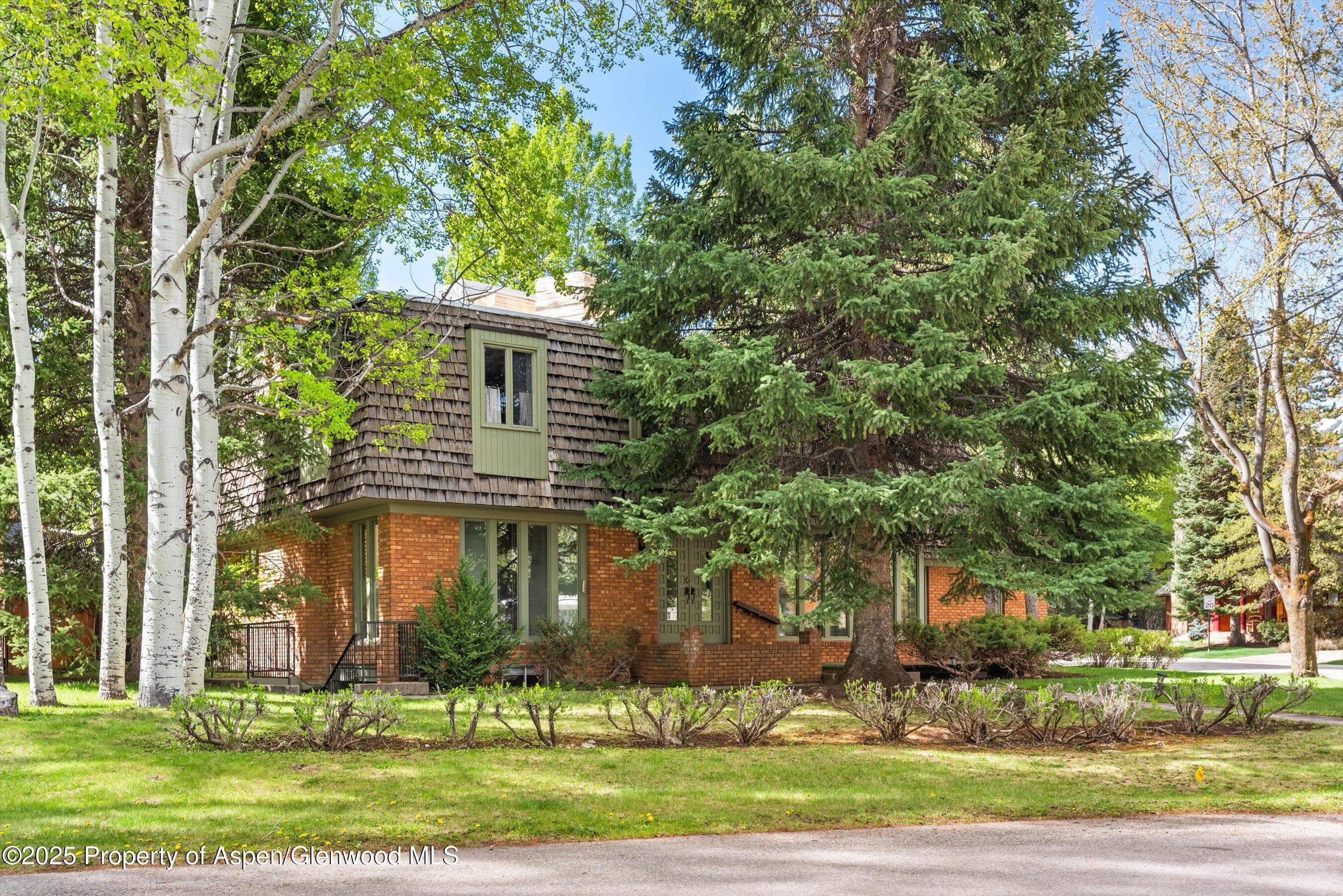 531 Gillespie Street, Aspen, CO 81611 - Photo 1