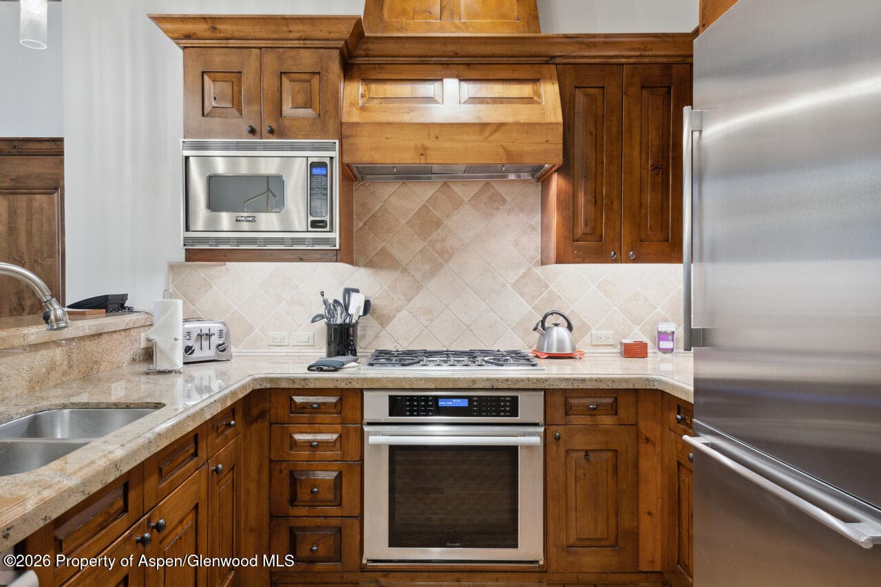 415 E Dean St, Unit 5, Weeks 9 & 10, Aspen, CO 81611 - Photo 8