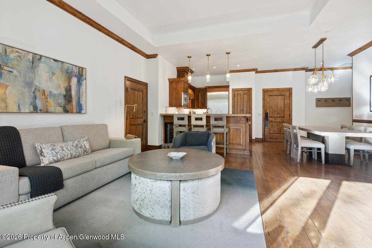 415 E Dean St, Unit 5, Week 5, Aspen, CO 81611 - Photo 2