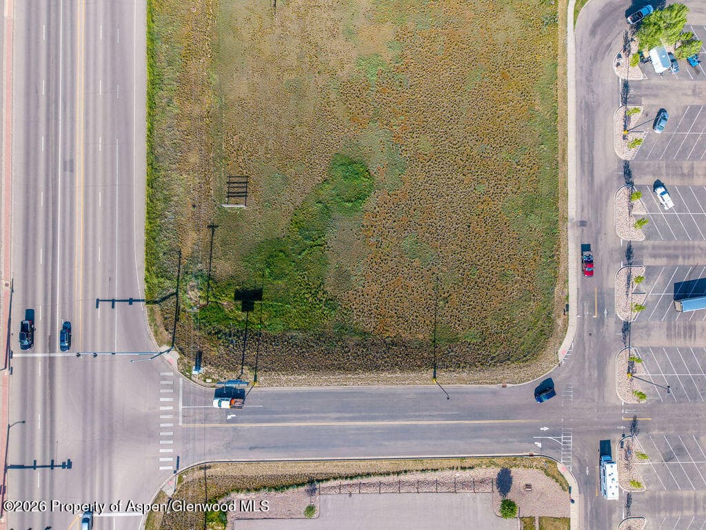 1950 W Victory Way, Craig, CO 81625 - Photo 10