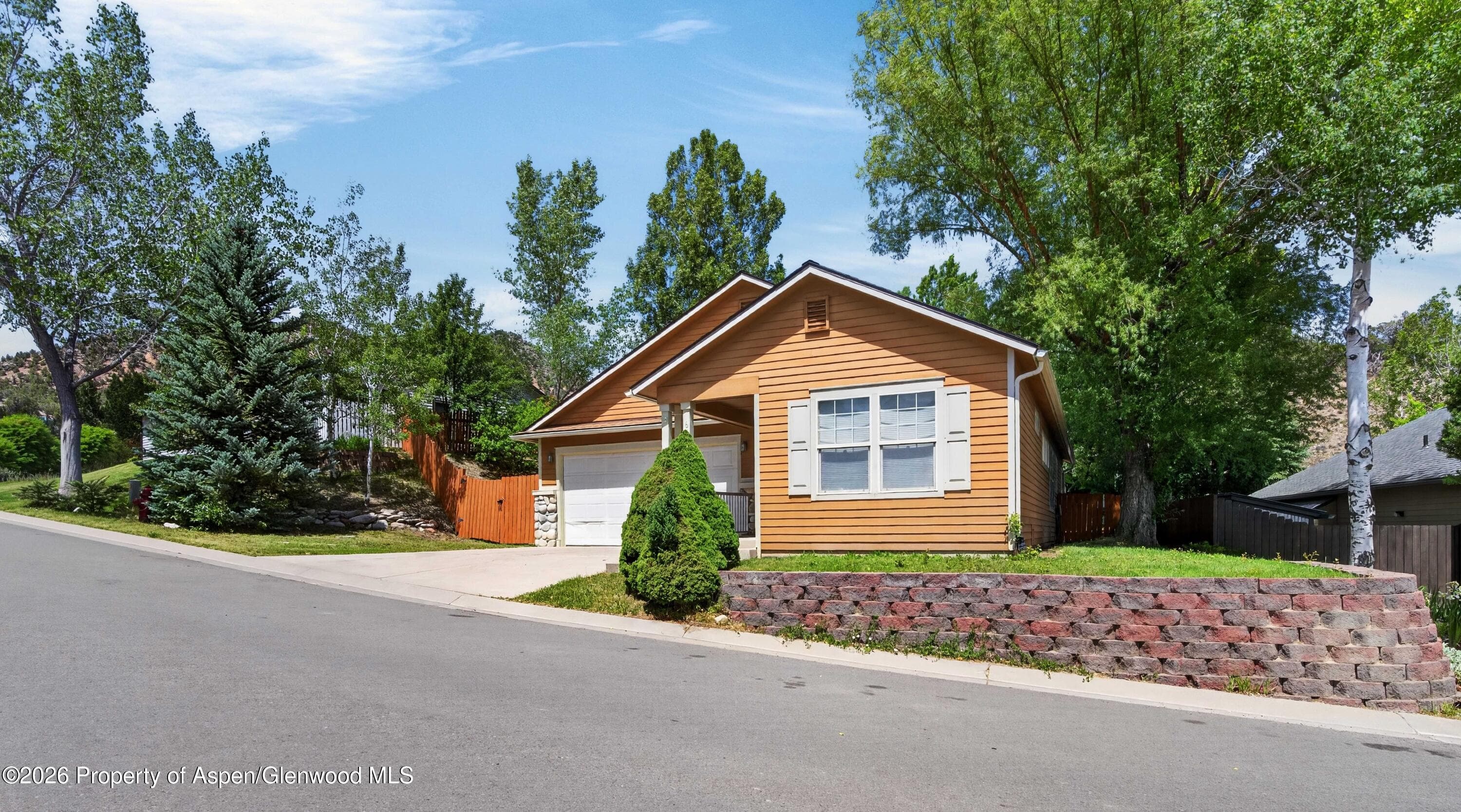 608 Lariat Loop, New Castle, CO 81647 - Photo 2