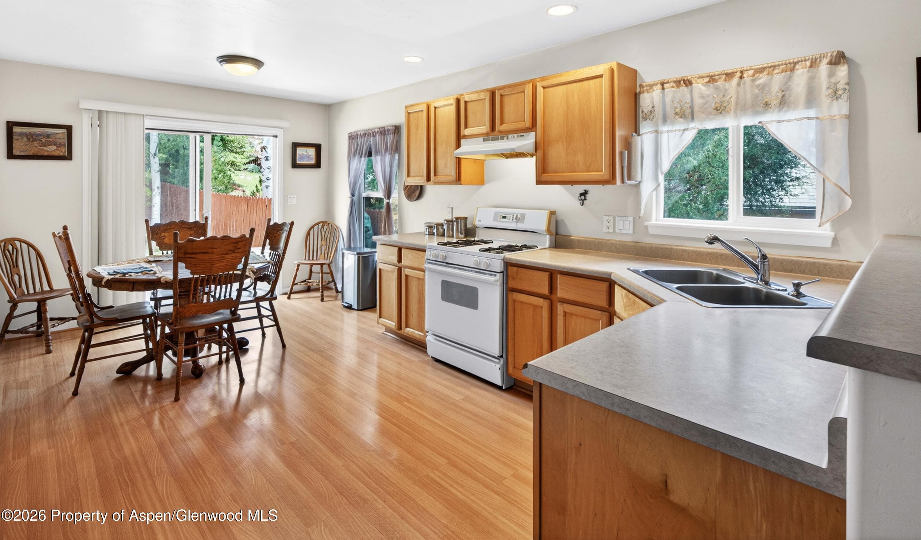 608 Lariat Loop, New Castle, CO 81647 - Photo 8
