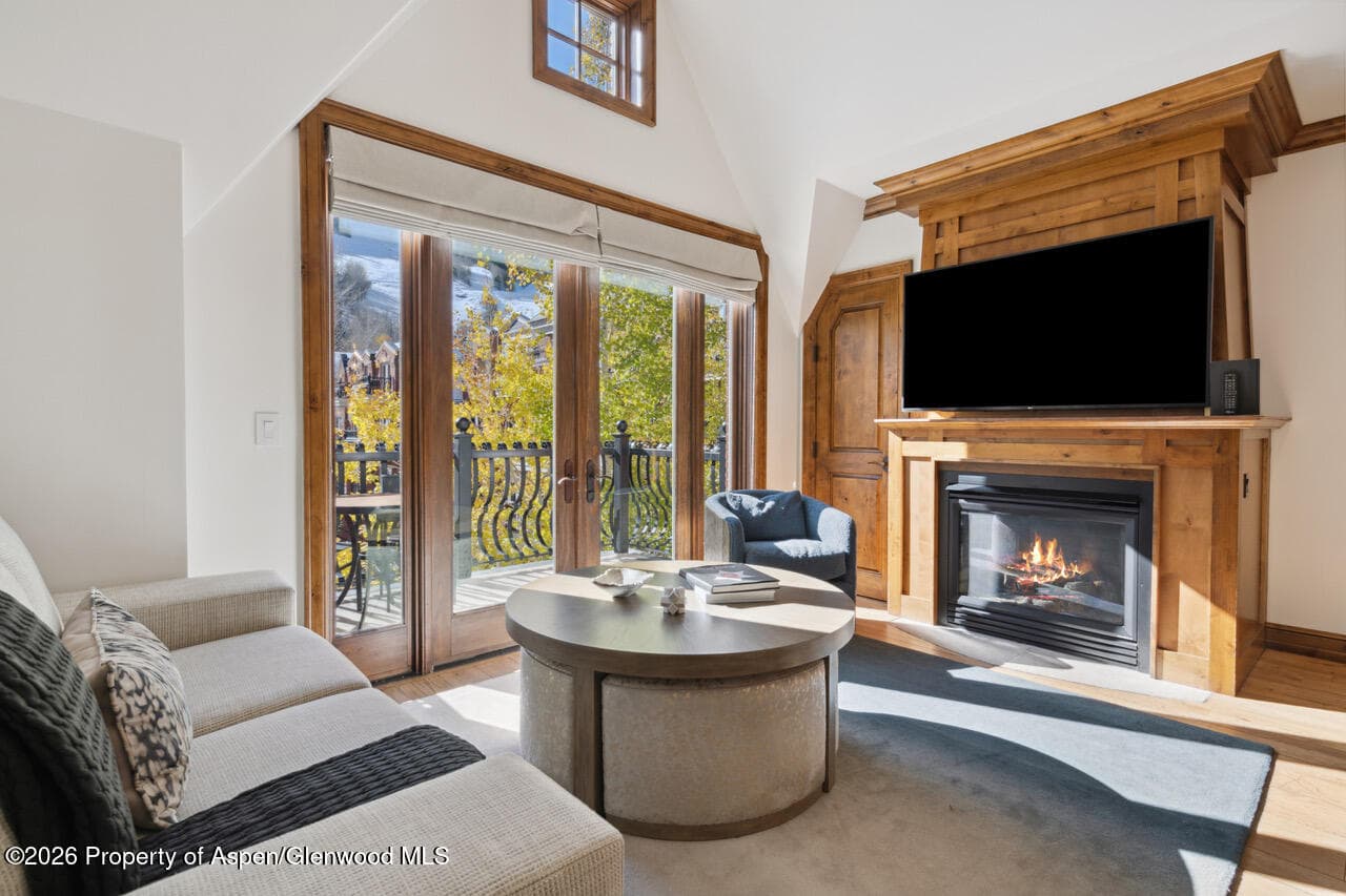 415 E Dean St. #32, Wk 9, Aspen, CO 81611 - Photo 2
