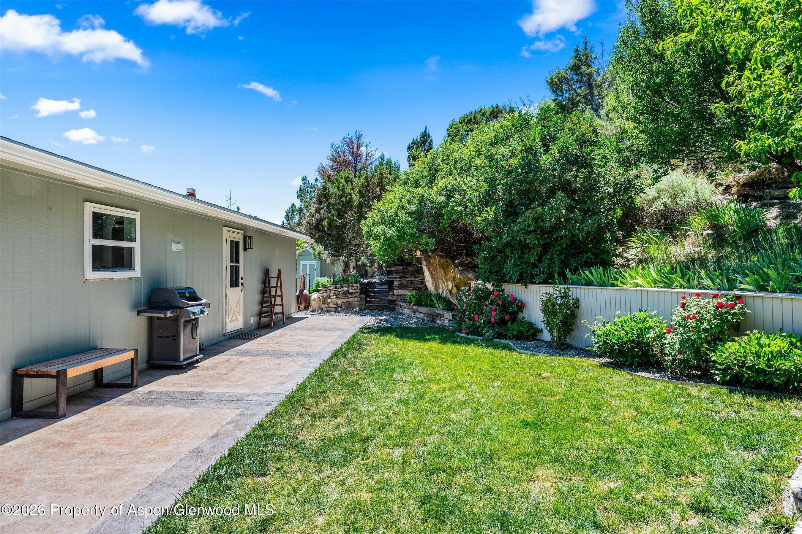 39049 Highway 6, New Castle, CO 81647 - Photo 6