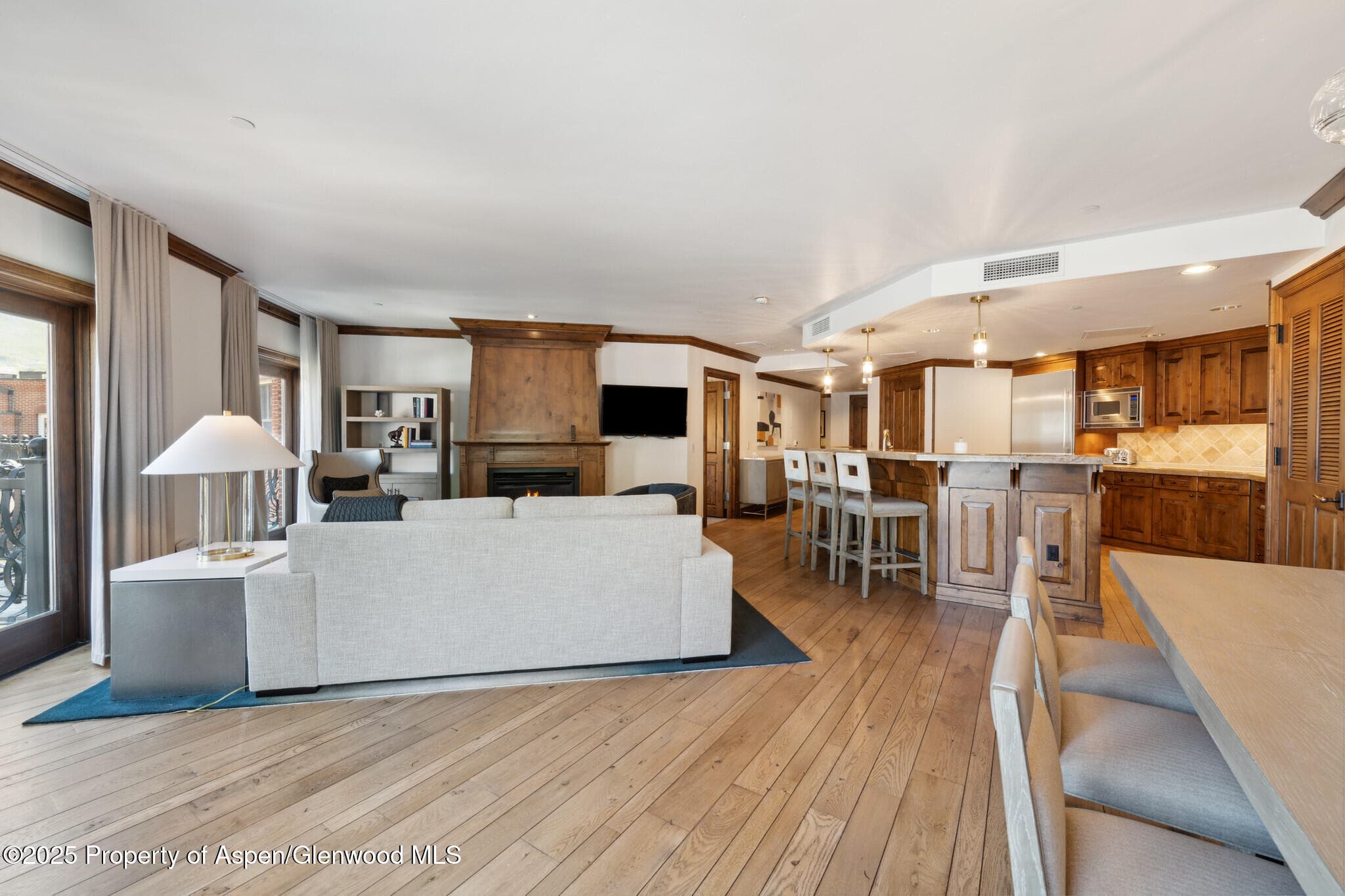 415 E Dean St, Unit 50, Week 8, Aspen, CO 81611 - Photo 6