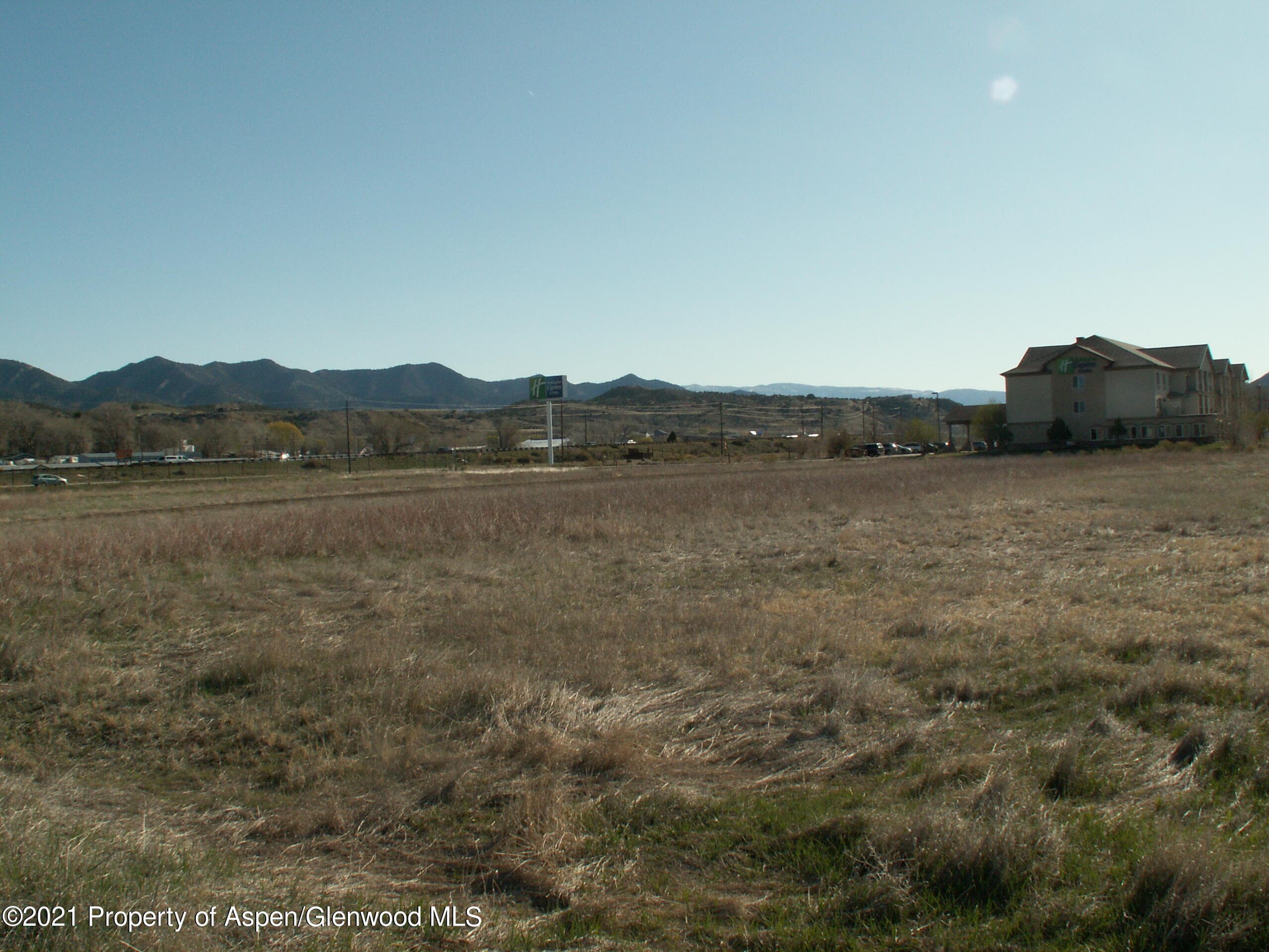 1421 River Frontage Road, Silt, CO 81652 - Photo 4