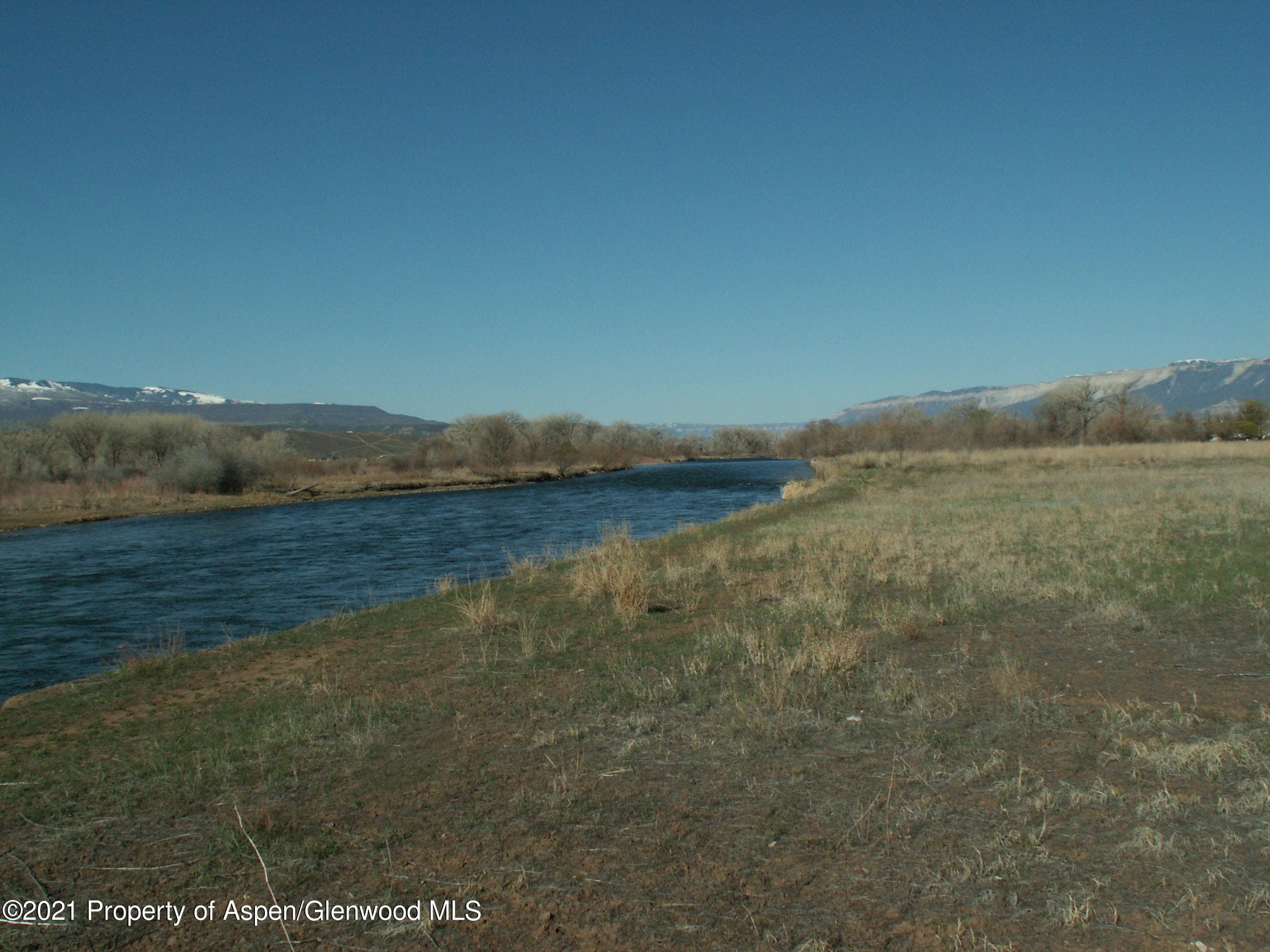 1421 River Frontage Road, Silt, CO 81652 - Photo 2