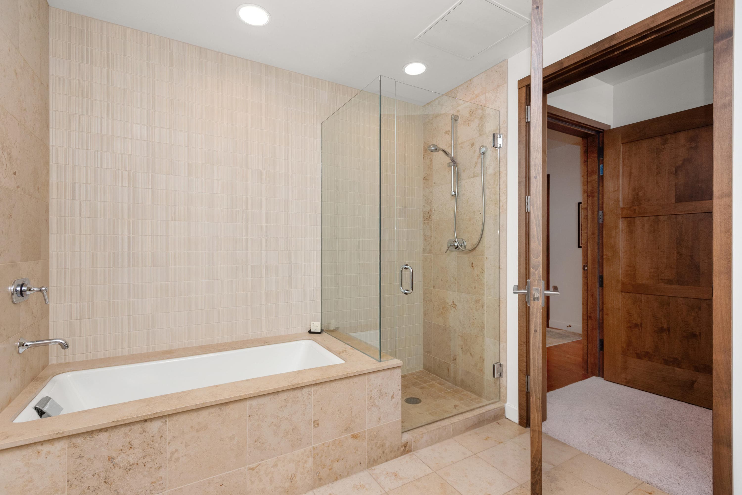 233 E Cooper Avenue 104, Aspen, CO 81611 - Photo 21