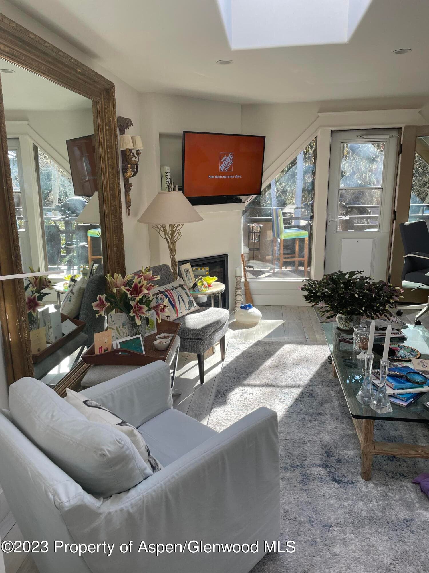 108 W Hyman Avenue Unit 7, Aspen, CO 81611 - Photo 2