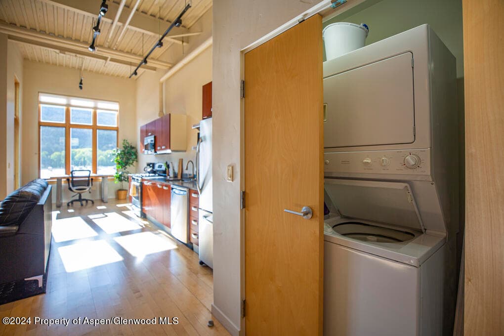 231 Robinson Street 330, Basalt, CO 81621 - Photo 31