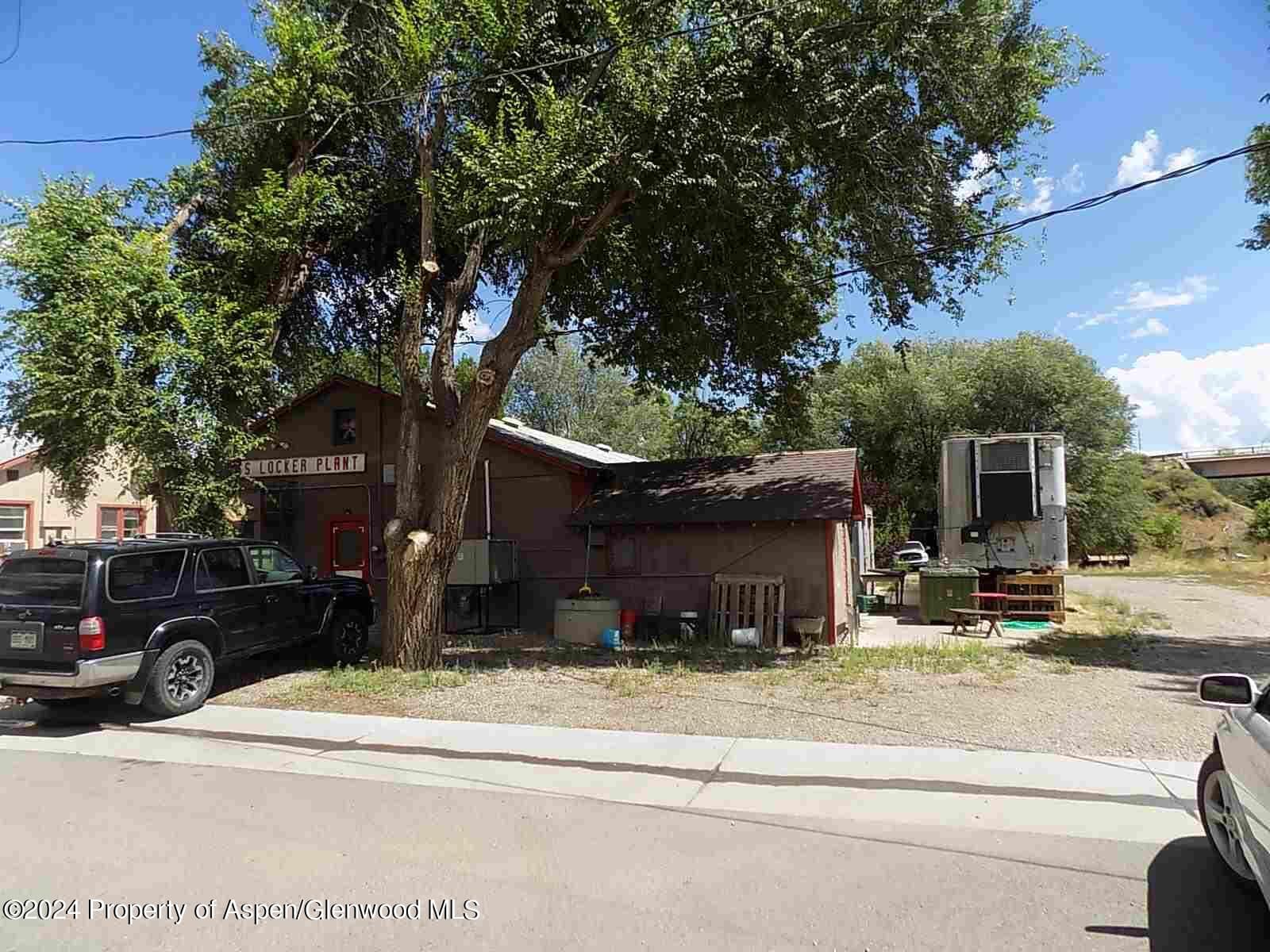 140 S 8th Street, Silt, CO 81652 - Photo 2