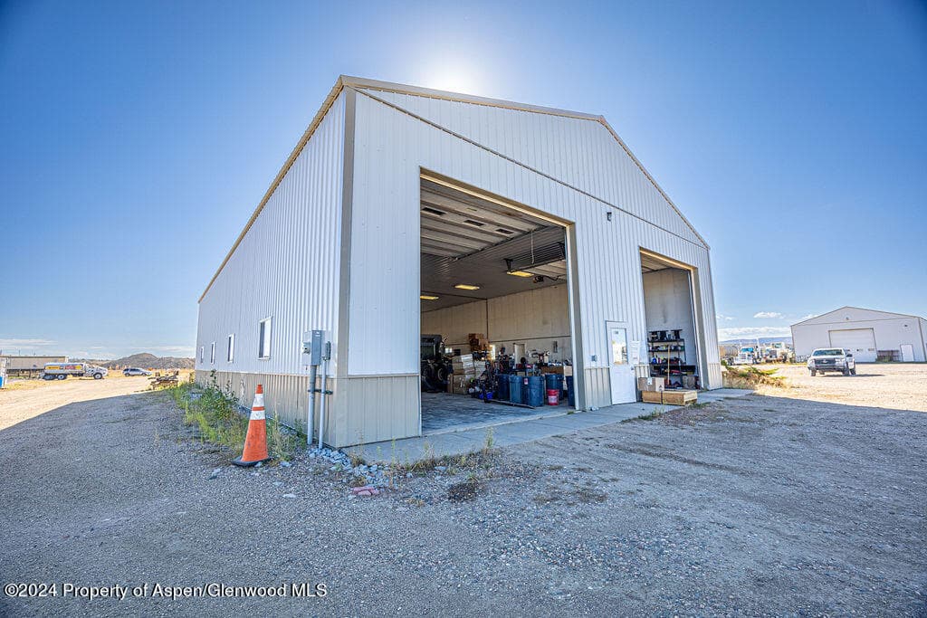 194 Preece Avenue, Craig, CO 81625 - Photo 4