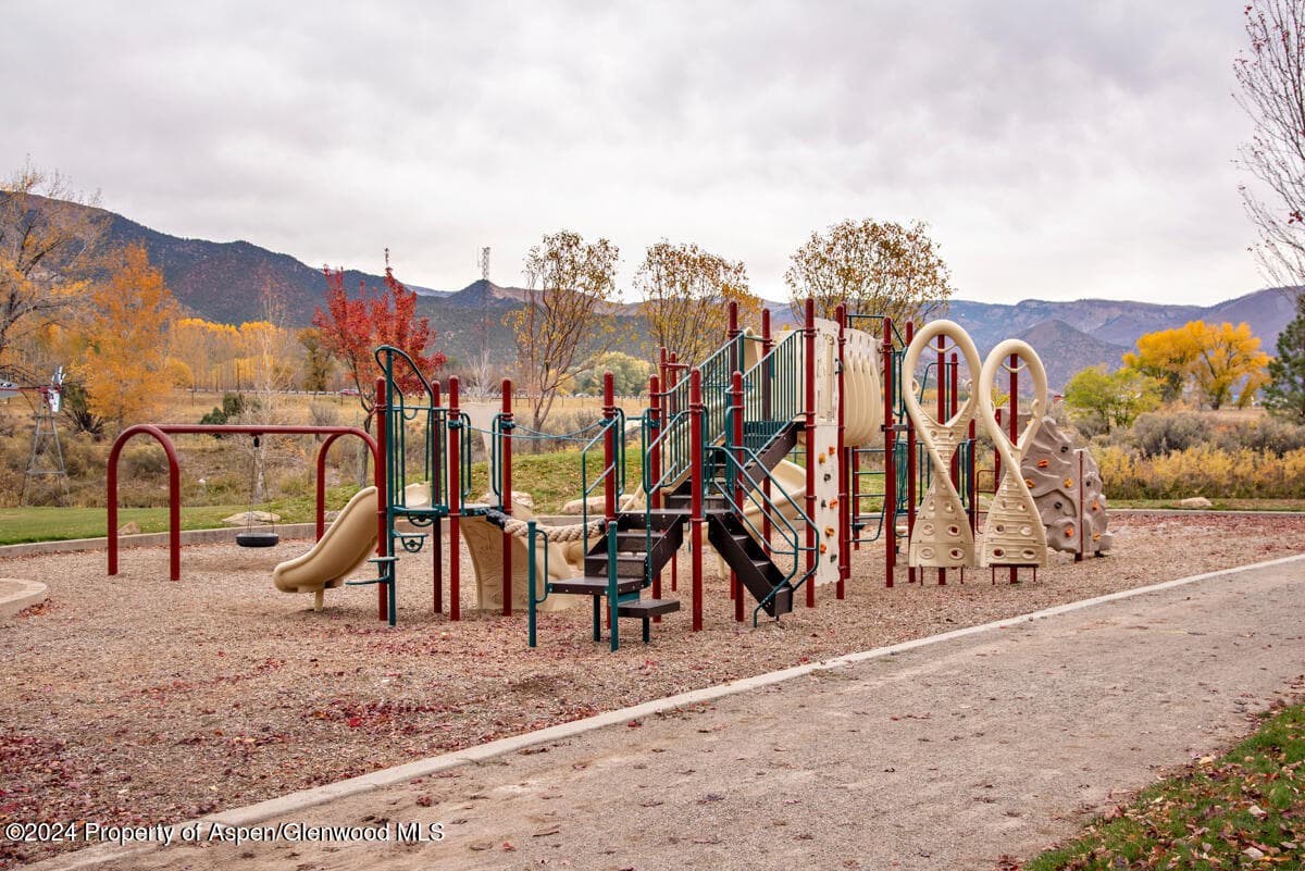 599 River View Drive 1107, New Castle, CO 81647 - Photo 24