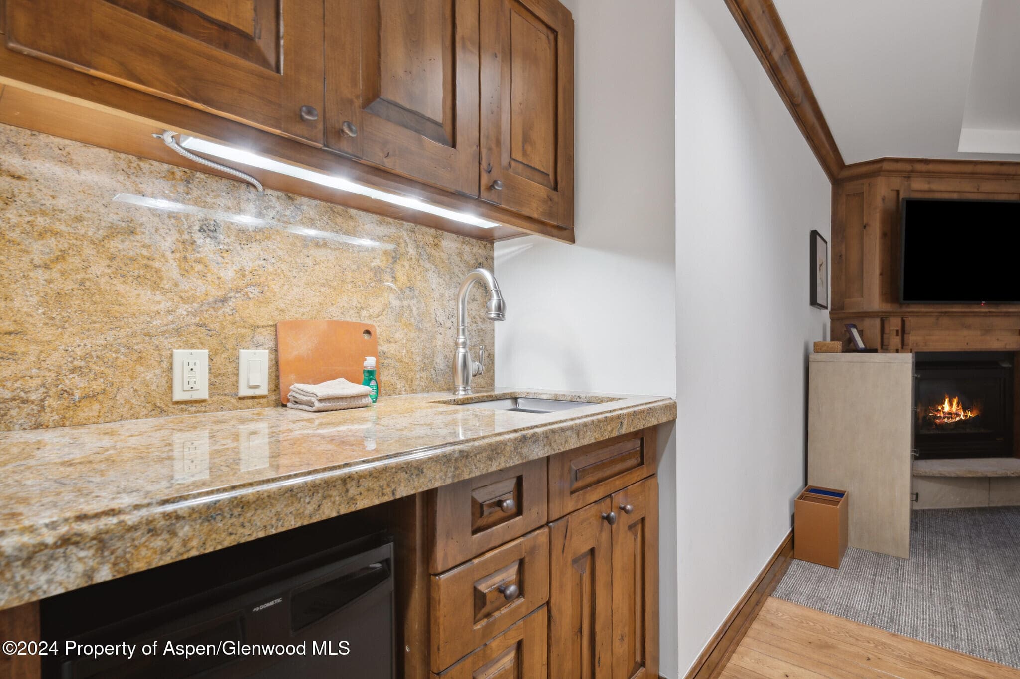 415 E Dean St, Unit 46, Week 12, Aspen, CO 81611 - Photo 19