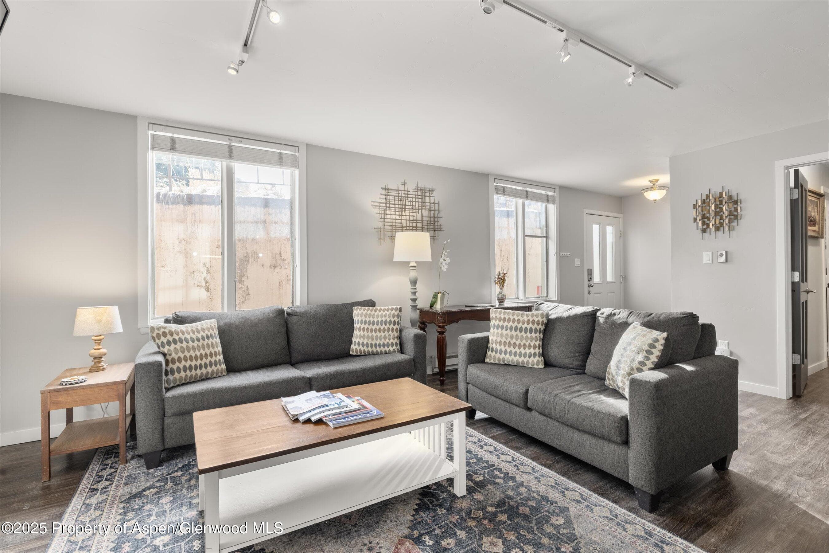 731 E DURANT Avenue 22, Aspen, CO 81611 - Photo 2
