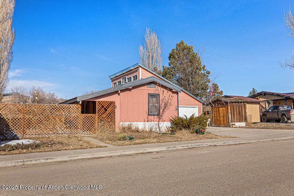 974 Aspen Avenue, Craig, CO 81625 - Photo 3