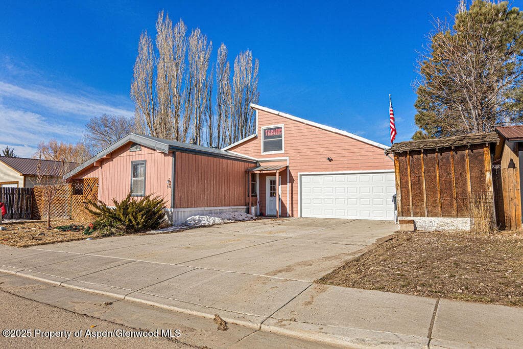 974 Aspen Avenue, Craig, CO 81625 - Photo 2