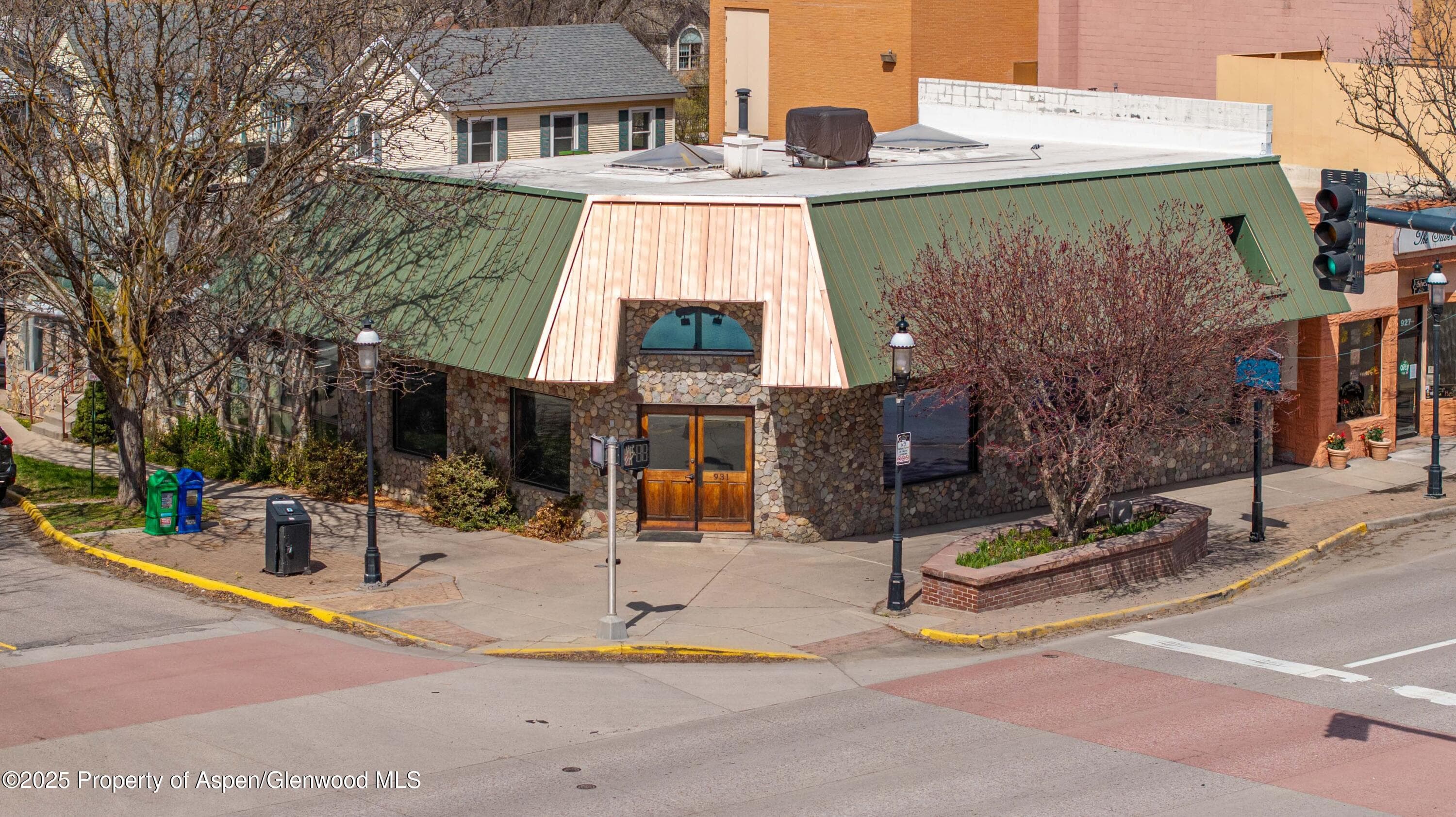 931 Grand Avenue, Glenwood Springs, CO 81601 - Photo 2
