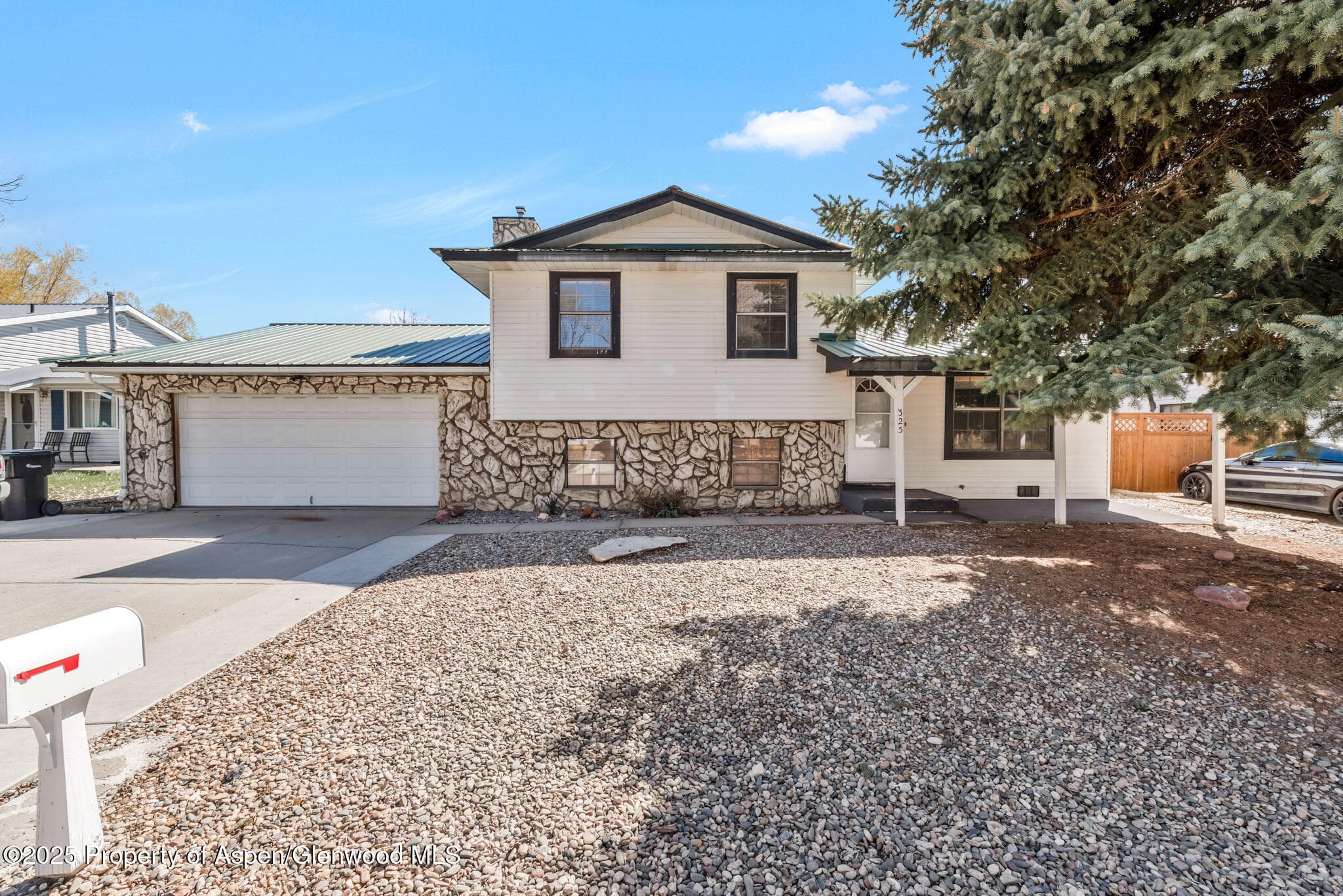 325 Apple Street, Craig, CO 81625 - Photo 2