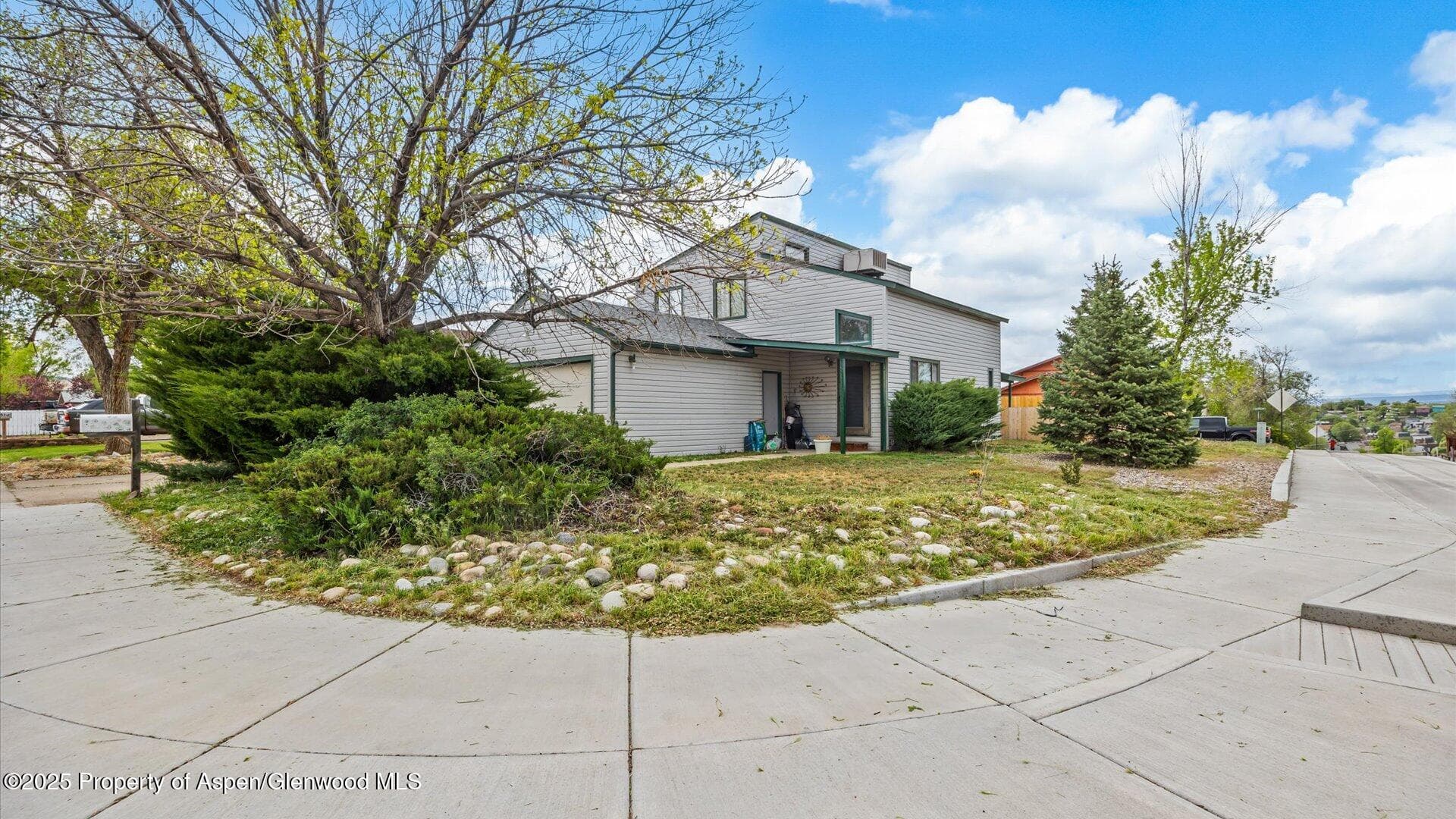 500 Fairway Avenue, Rifle, CO 81650 - Photo 2