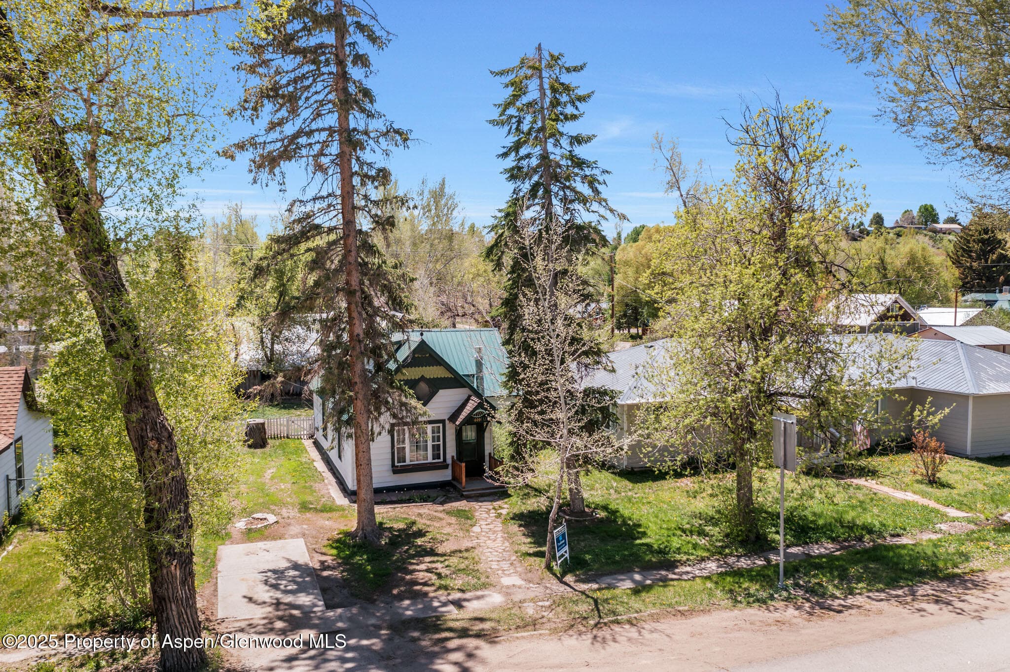 609 E JEFFERSON Avenue, Hayden, CO 81639 - Photo 2