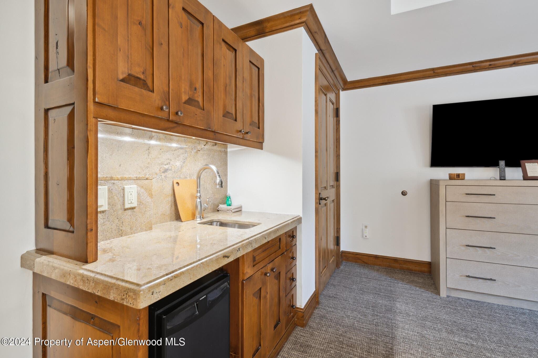 415 E Dean St, Unit 22, Week 26, Aspen, CO 81611 - Photo 20