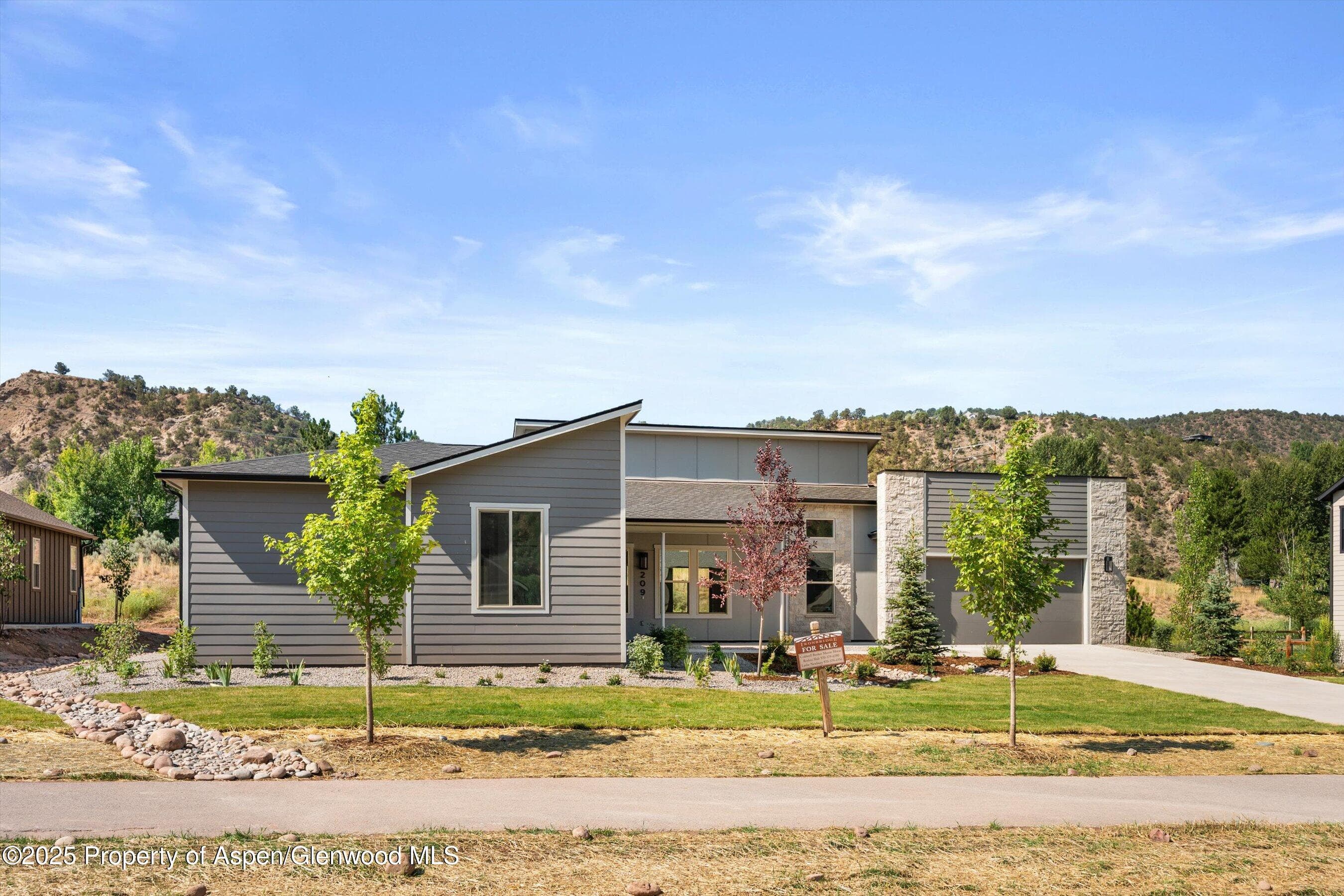 209 Blue Heron Drive, Glenwood Springs, CO 81601 - Photo 2