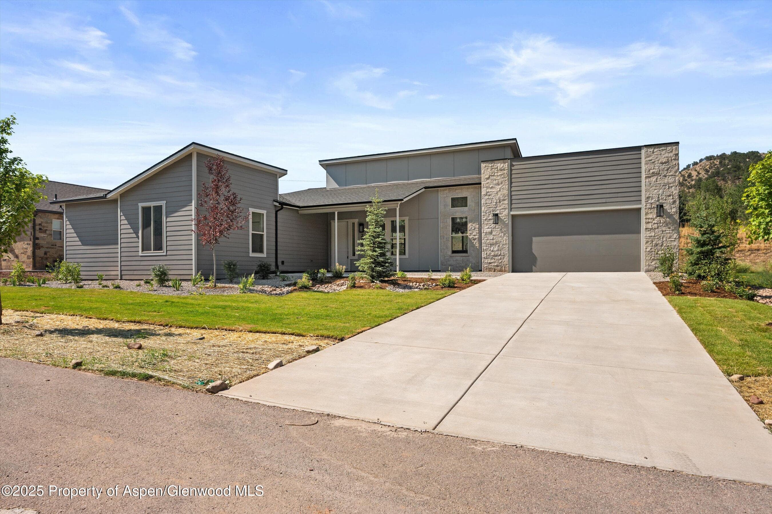 209 Blue Heron Drive, Glenwood Springs, CO 81601 - Photo 3