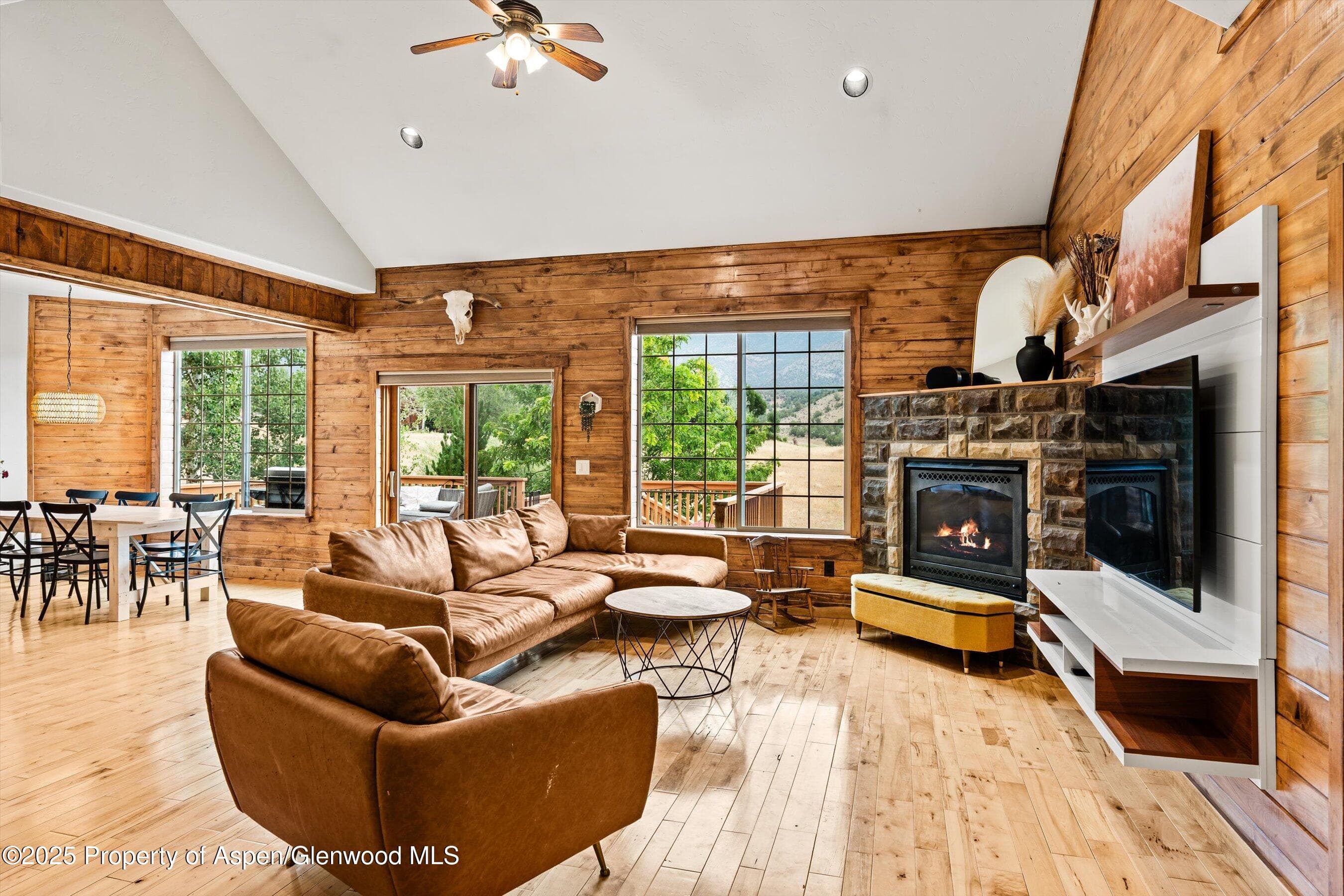 258 Blackhawk Drive, New Castle, CO 81647 - Photo 4