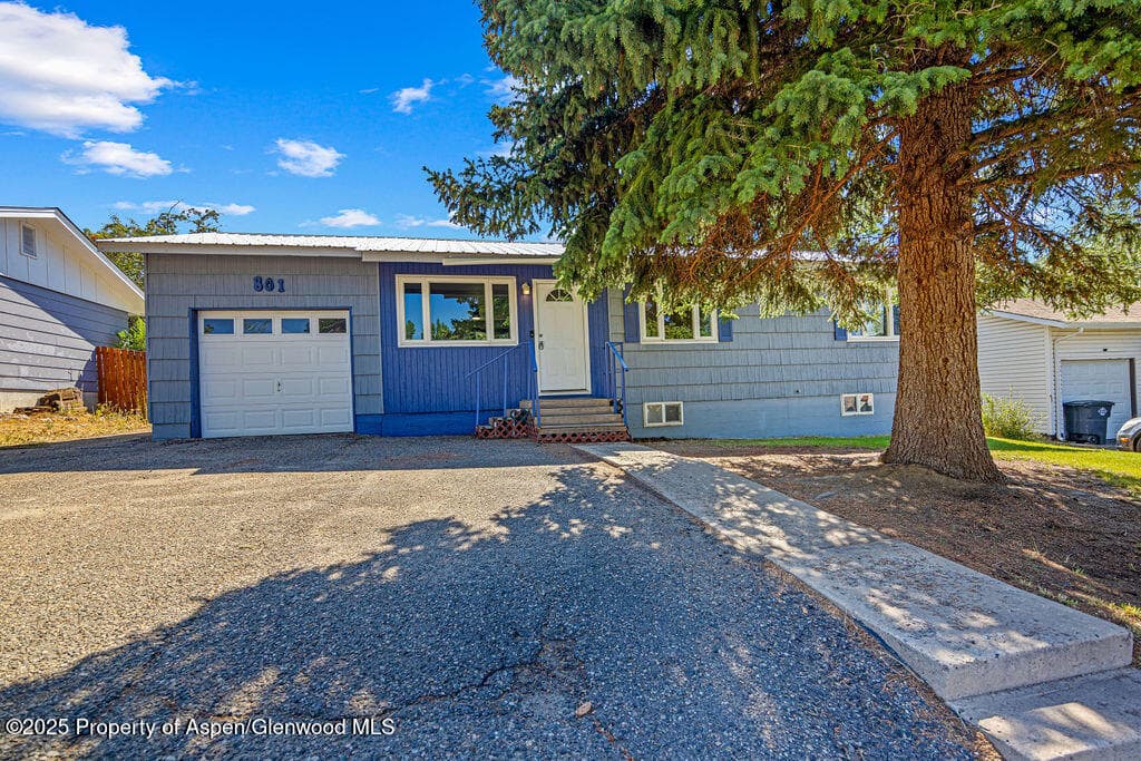 801 Steele Street, Craig, CO 81625 - Photo 32