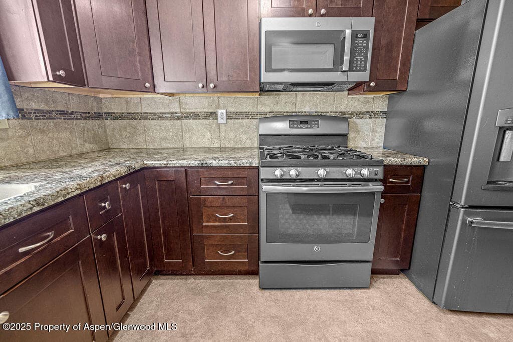 801 Steele Street, Craig, CO 81625 - Photo 10