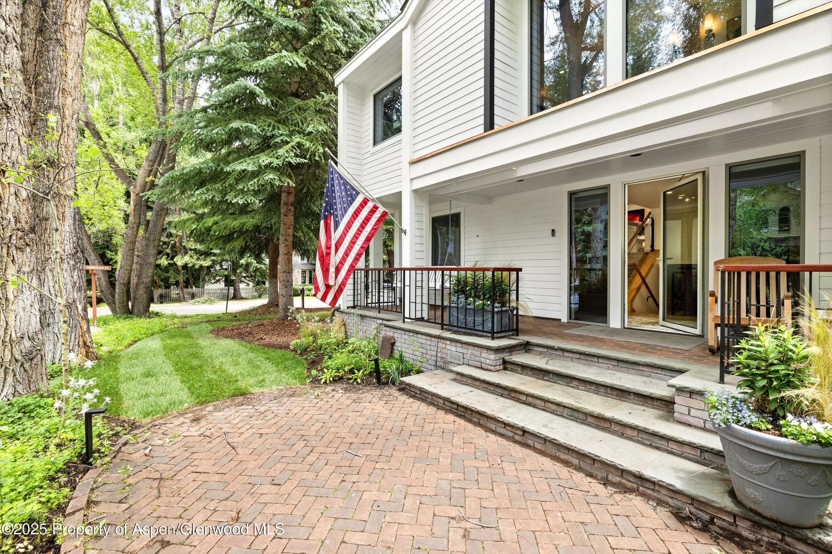 437 W Smuggler Street, Aspen, CO 81611 - Photo 28
