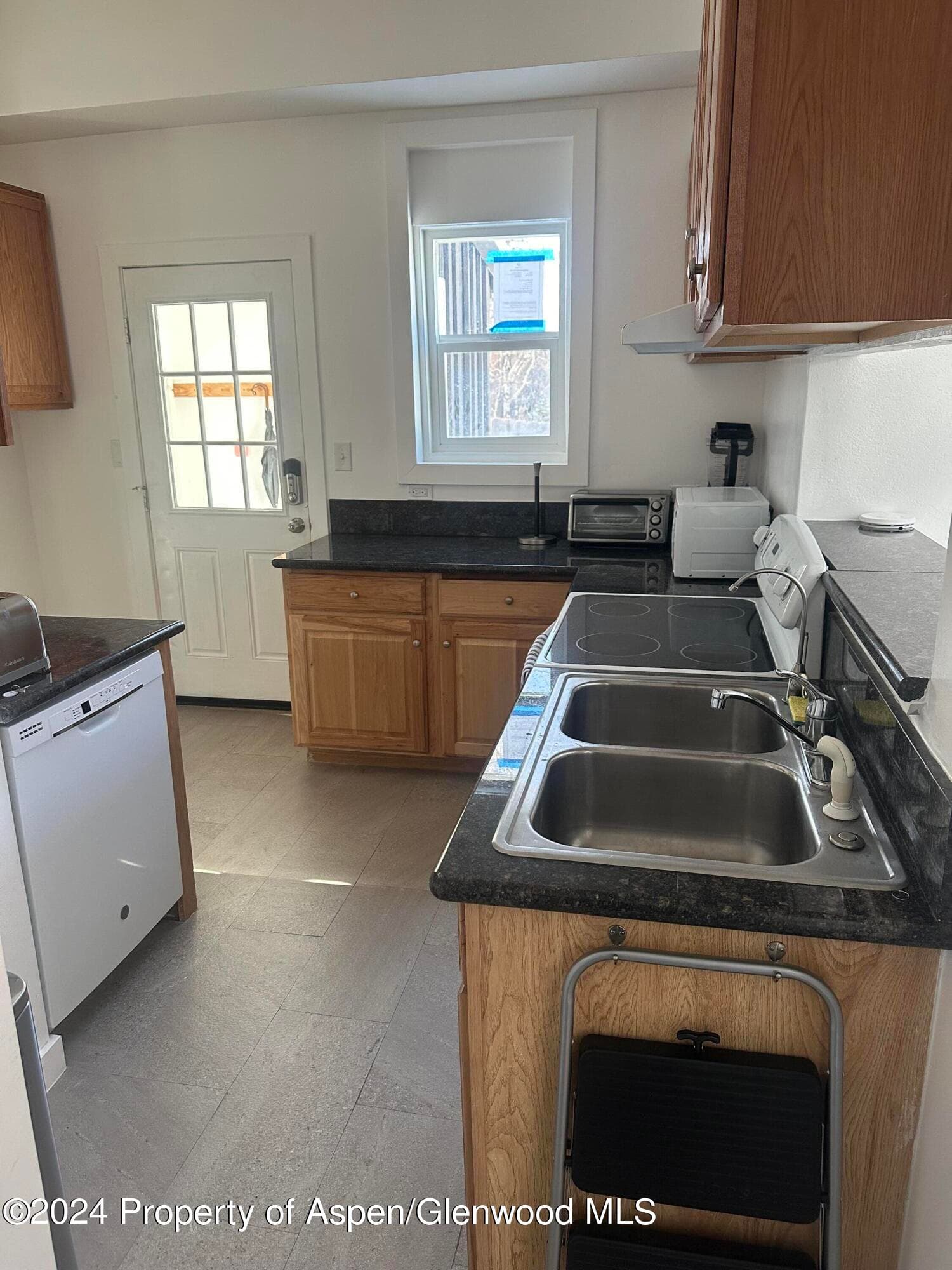 560 Spruce Street, Aspen, CO 81611 - Photo 37
