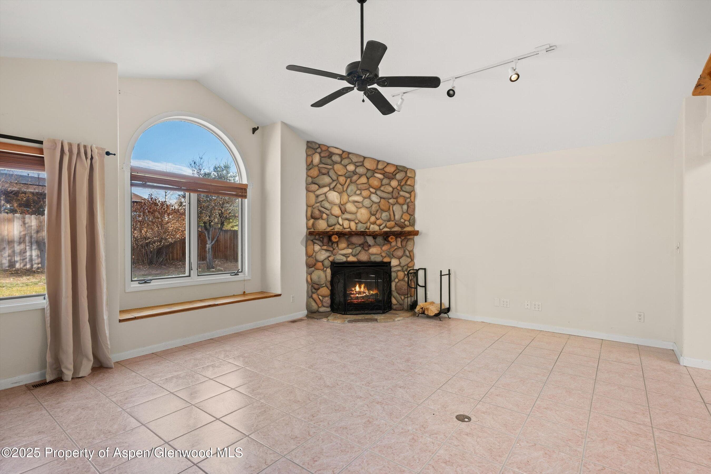 330 Cottonwood Drive, Silt, CO 81652 - Photo 10