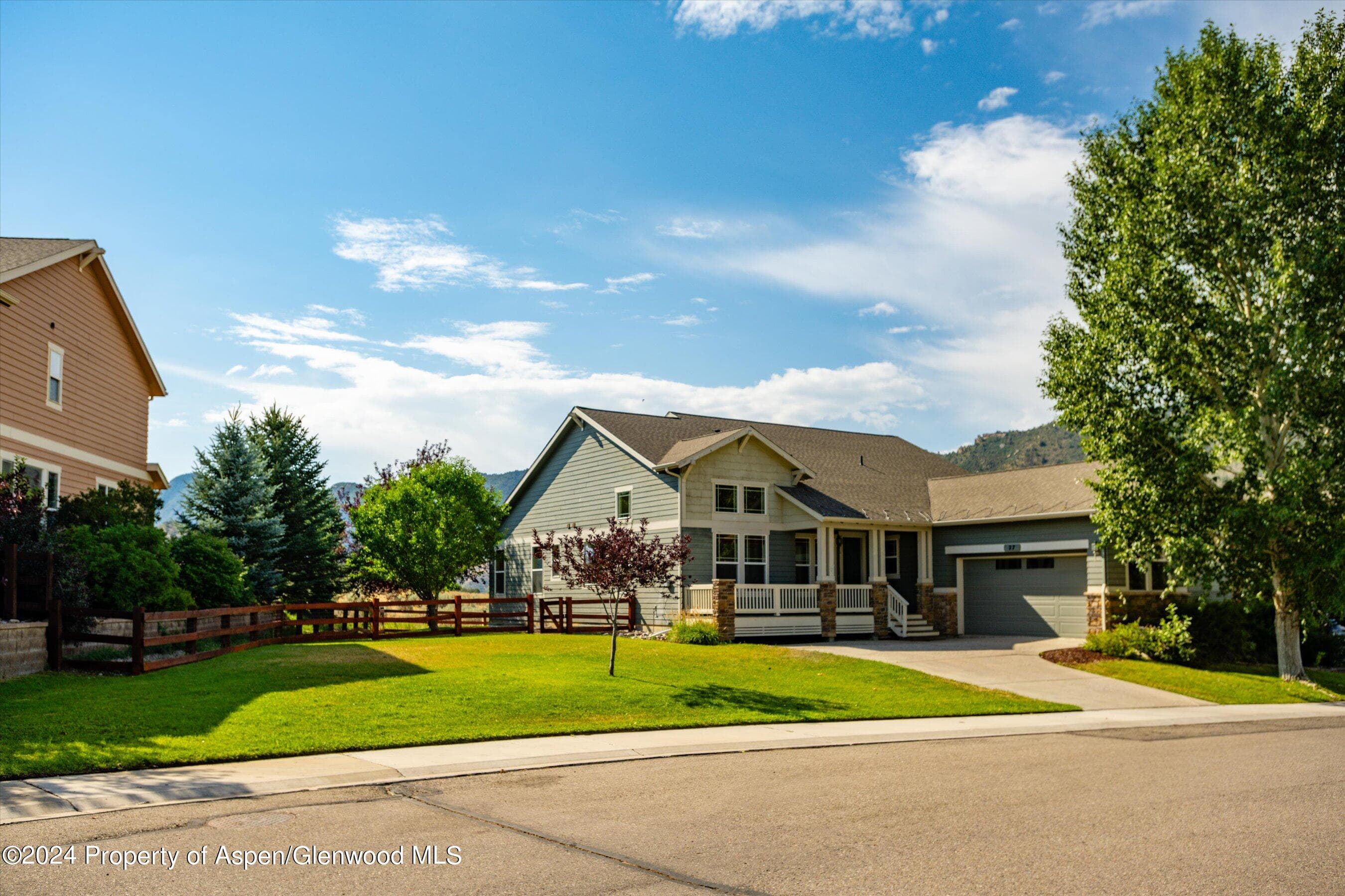 27 Mount Harvard Court, New Castle, CO 81647 - Photo 2