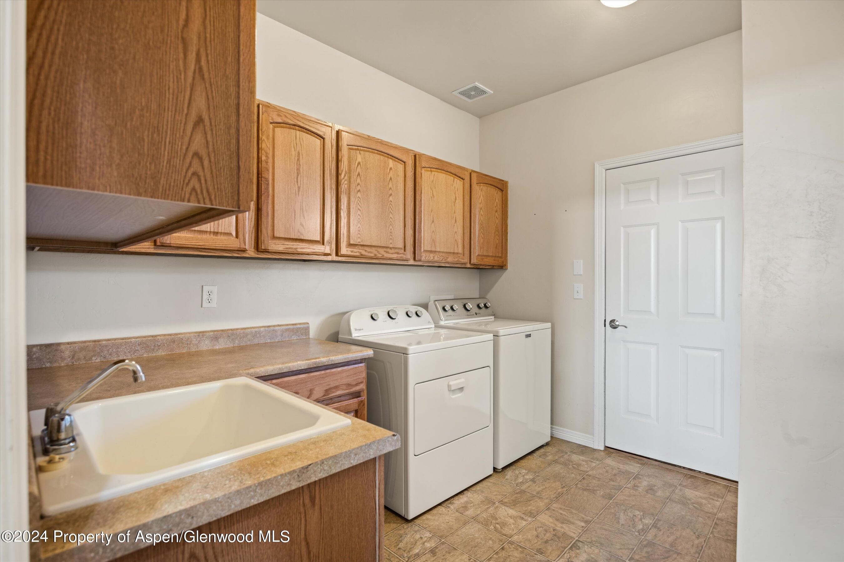 27 Mount Harvard Court, New Castle, CO 81647 - Photo 20