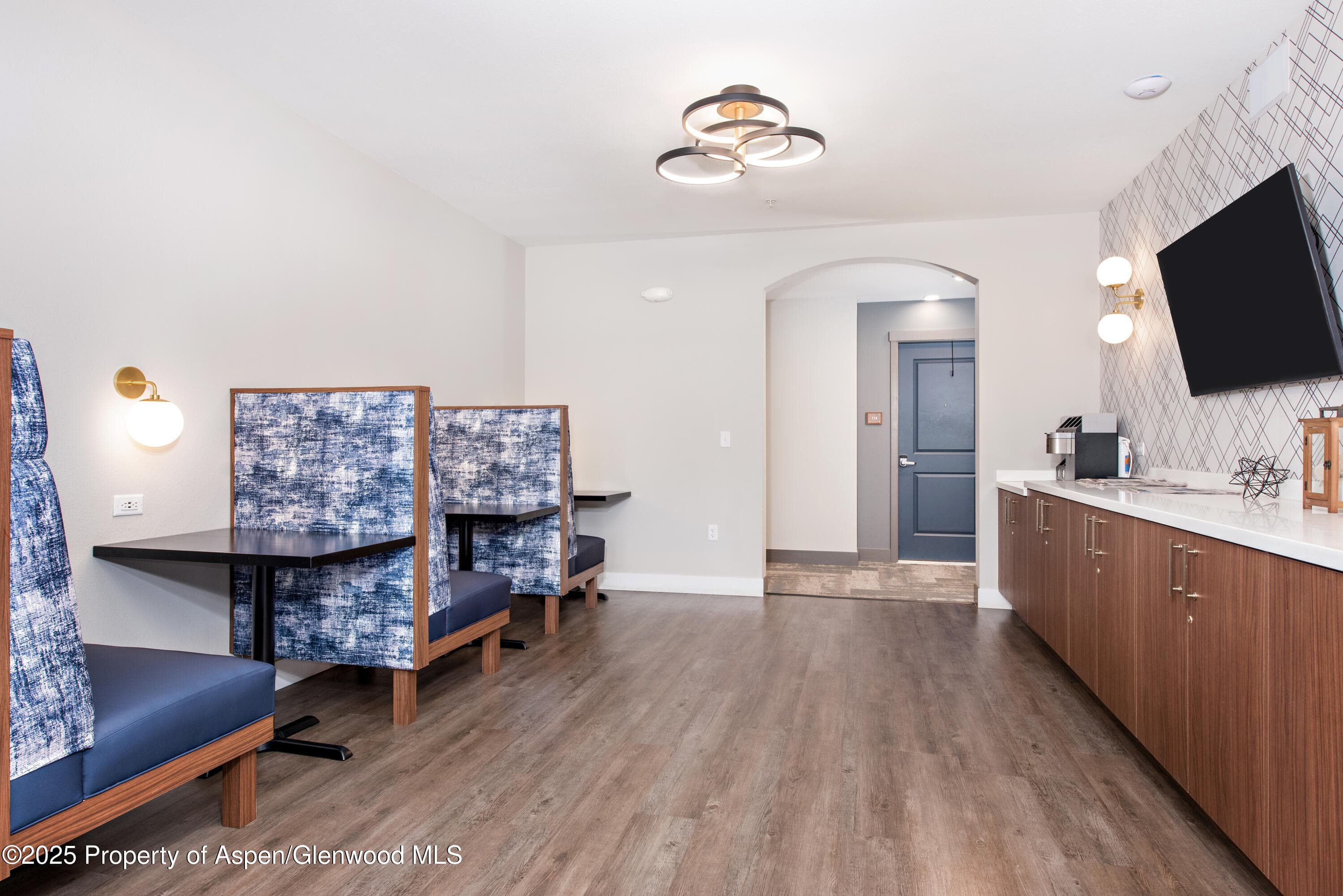 253 Wulfsohn Road 110, Glenwood Springs, CO 81601 - Photo 15