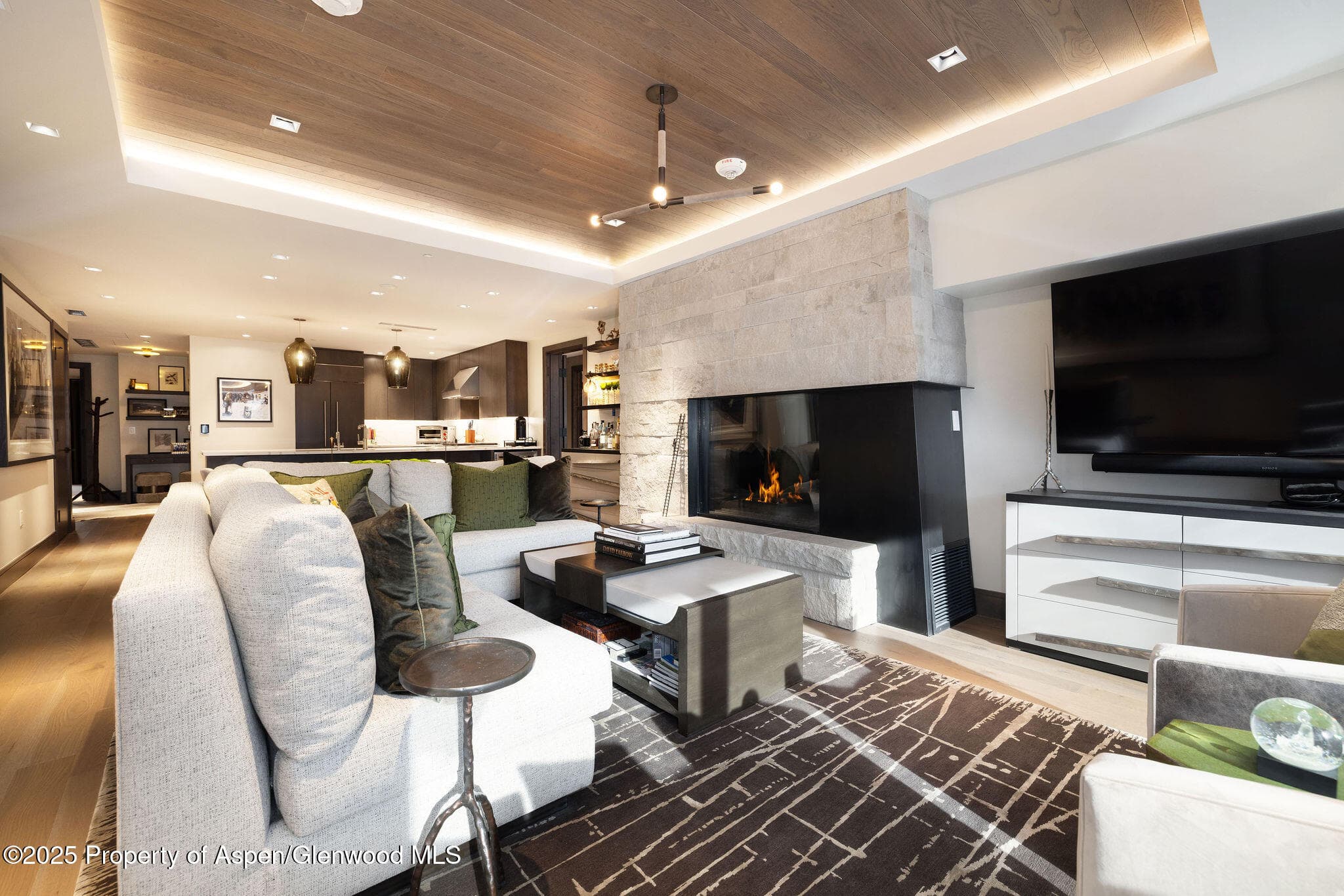 430 S Frontage Road RU-205, Vail, CO 81657 - Photo 3