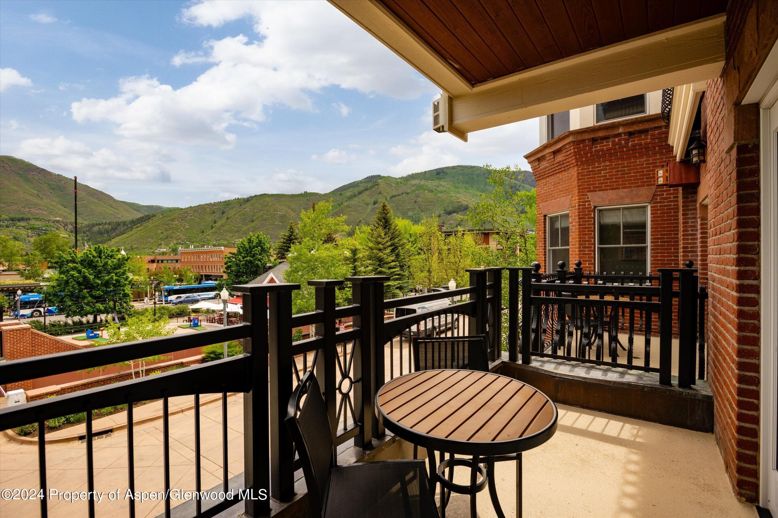 415 E Dean St., Unit 15, Week 5, Aspen, CO 81611 - Photo 15