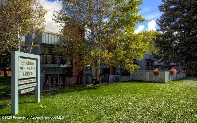 232 W Hyman Avenue #4 (wks 10,20) and #8 (wk 43), Aspen, CO 81611 - Photo 10