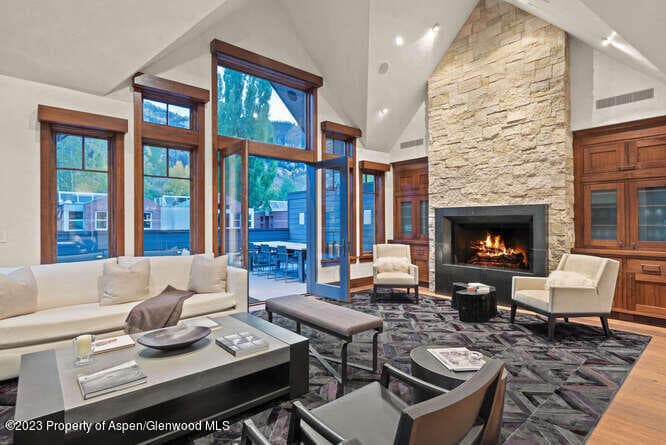 719 E Hopkins Avenue 202, Aspen, CO 81611 - Photo 4
