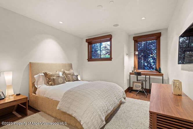 719 E Hopkins Avenue 202, Aspen, CO 81611 - Photo 26