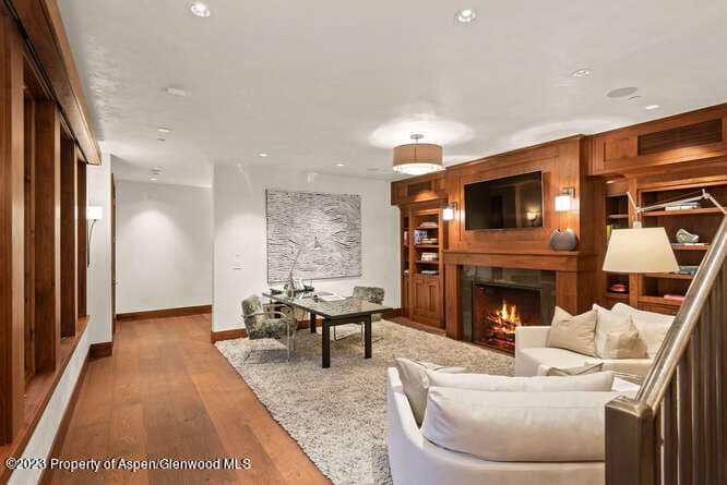 719 E Hopkins Avenue 202, Aspen, CO 81611 - Photo 30