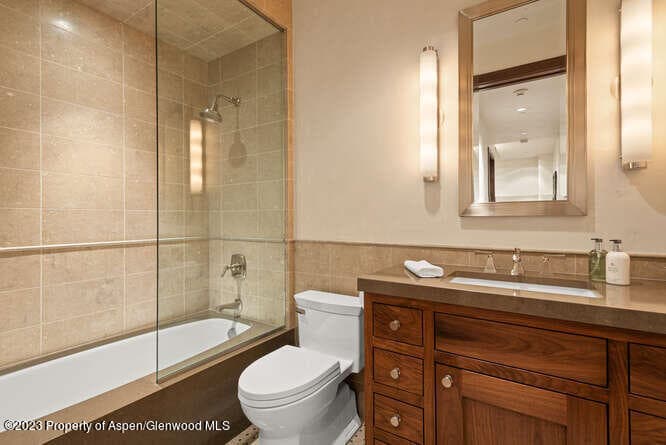 719 E Hopkins Avenue 202, Aspen, CO 81611 - Photo 32