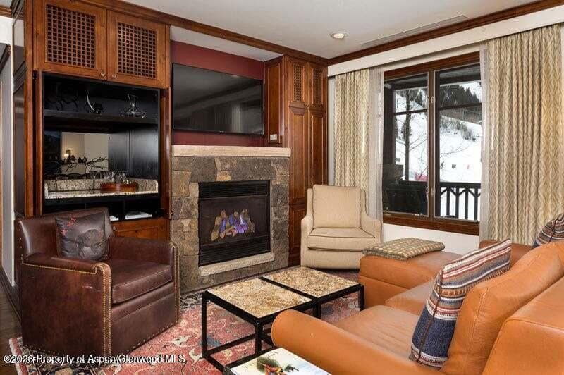 197 Prospector Road 2408 Fw 51,13,22, Fl, Aspen, CO 81611 - Photo 2